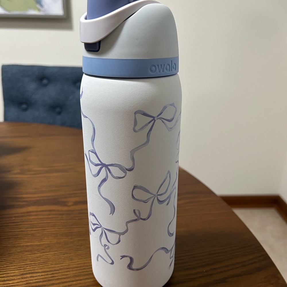 Owala White Stainless Water Bottle with Lavender Bow Print